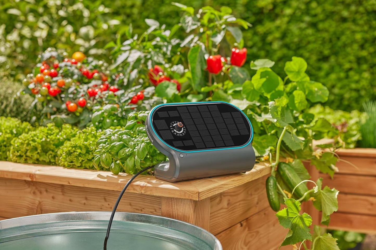 Set de riego por energía solar automático AquaBloom L Gardena 13330-20