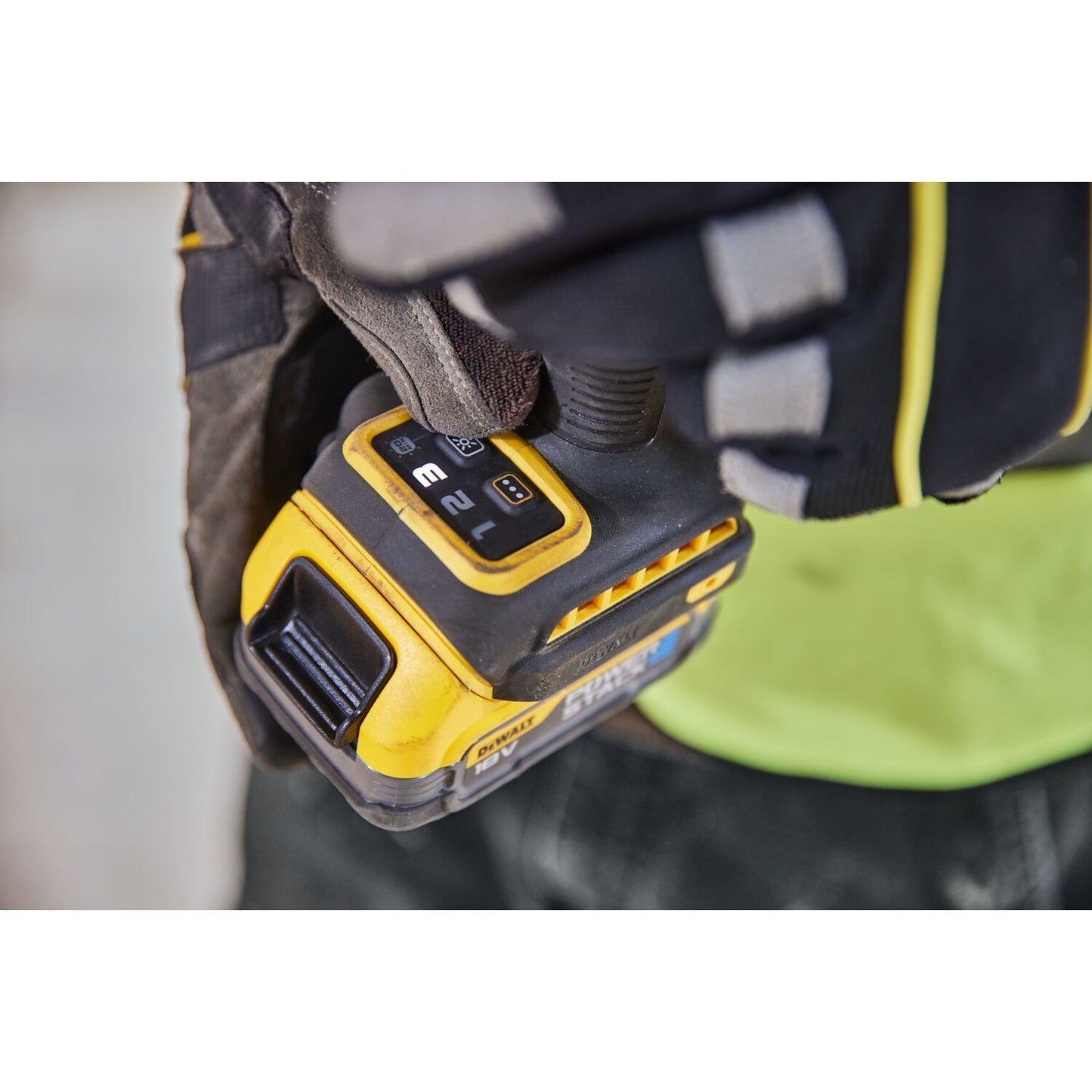Atornillador de Impacto XR 18V 1/4" 282Nm Dewalt DCF860NT