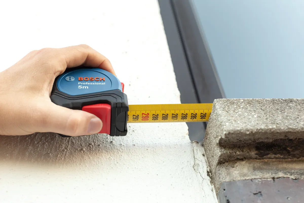 Set de destonilladores y herramientas manuales 19uds con maletín PRO Bosch