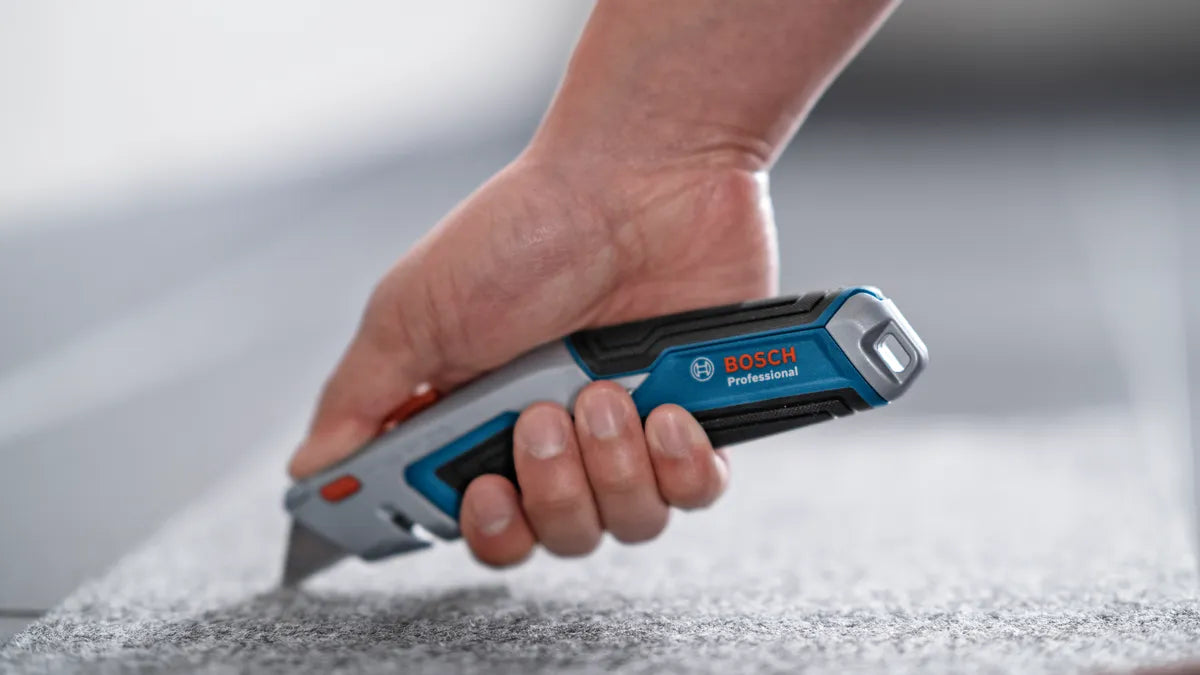 Set de destonilladores y herramientas manuales 19uds con maletín PRO Bosch